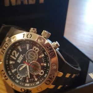 Mom navy watch